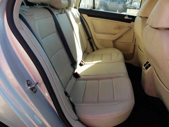 Photo 6 from auction – 2011 VOLKSWAGEN JETTA TDI with VIN 3VWPL7AJ7BM670048