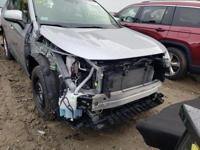 Photo 9 from auction – 2019 TOYOTA RAV4 XLE with VIN JTMP1RFVXKD021873