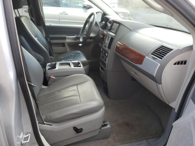 Photo 5 from auction – 2008 CHRYSLER TOWN & COU with VIN 2A8HR54P28R759286
