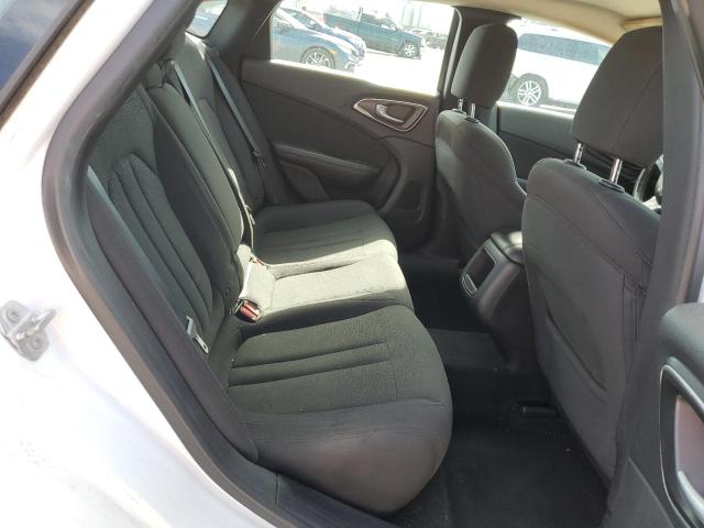 Photo 6 from auction – 2016 CHRYSLER 200 LIMITE with VIN 1C3CCCABXGN102753