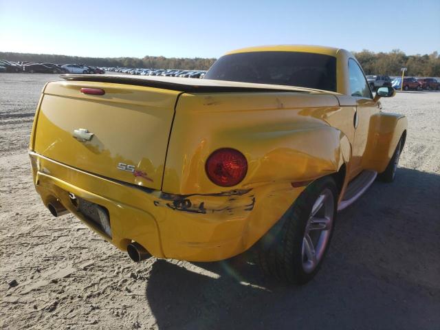 Photo 4 from auction – 2004 CHEVROLET SSR with VIN 1GCES14P04B107086