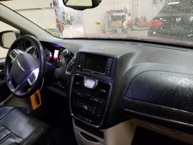 Photo 9 from auction – 2013 CHRYSLER TOWN & COU with VIN 2C4RC1CG7DR583451