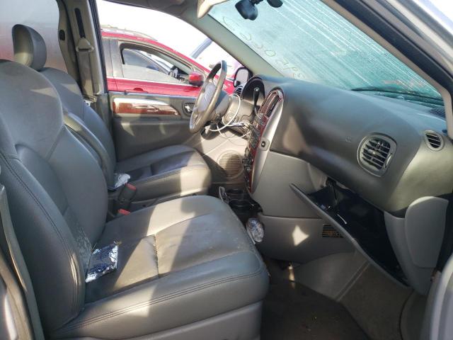 Photo 5 from auction – 2005 CHRYSLER TOWN & COU with VIN 2C8GP64L15R603097
