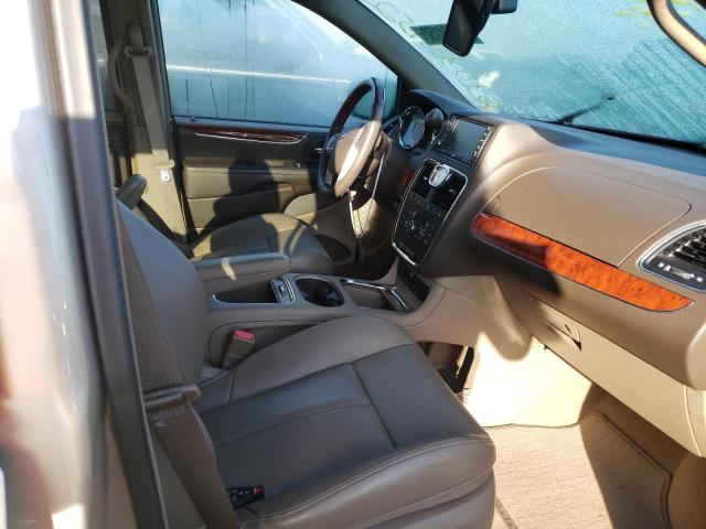 Photo 5 from auction – 2014 CHRYSLER TOWN & COU with VIN 2C4RC1GG9ER280313