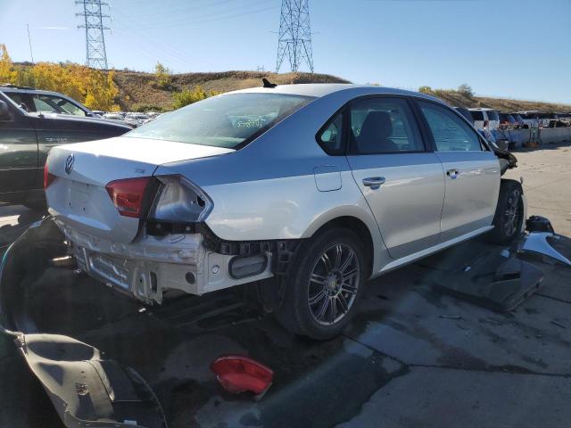 Photo 4 from auction – 2014 VOLKSWAGEN PASSAT S with VIN 1VWAS7A38EC103668