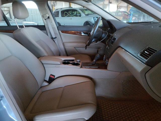 Photo 5 from auction – 2011 MERCEDES-BENZ C 300 with VIN WDDGF5EB0BR174109