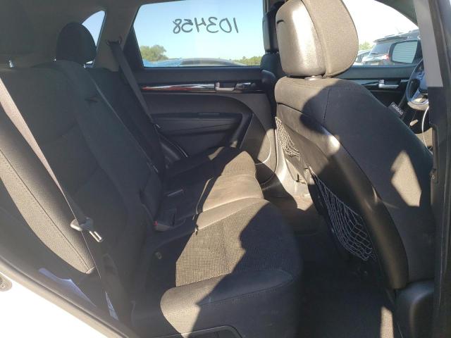 Photo 6 from auction – 2015 KIA SORENTO LX with VIN 5XYKT3A62FG642145
