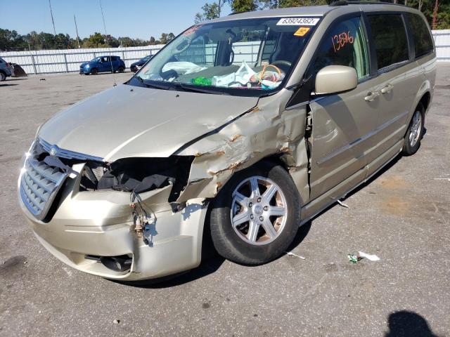 Photo 2 from auction – 2010 CHRYSLER TOWN & COU with VIN 2A4RR5D11AR244013