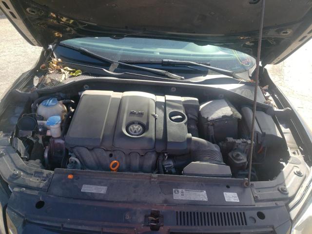 Photo 7 from auction – 2012 VOLKSWAGEN PASSAT SE with VIN 1VWBP7A36CC080054