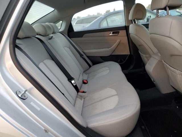 Photo 6 from auction – 2017 HYUNDAI SONATA HYB with VIN KMHE24L12HA044496
