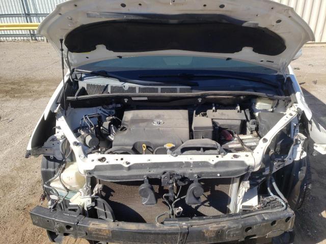 Photo 7 from auction – 2015 TOYOTA SIENNA XLE with VIN 5TDYK3DC1FS669273