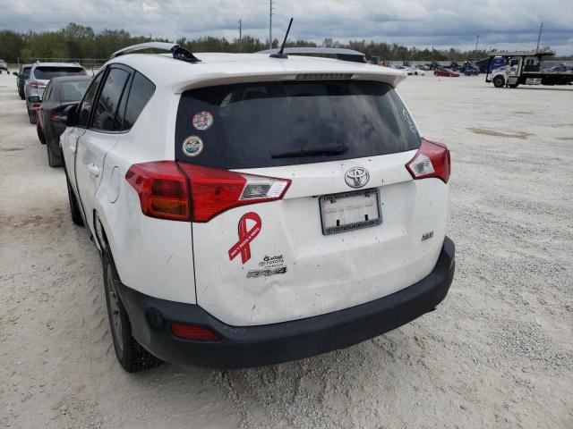 Photo 3 from auction – 2015 TOYOTA RAV4 XLE with VIN JTMWFREV2FD067881
