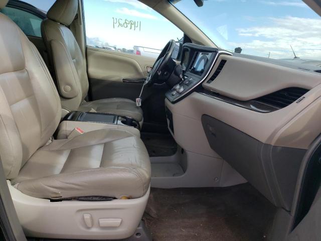 Photo 5 from auction – 2016 TOYOTA SIENNA XLE with VIN 5TDYK3DC2GS703271
