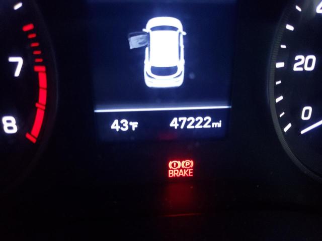 Photo 8 from auction – 2019 HYUNDAI TUCSON SE with VIN KM8J2CA40KU917271
