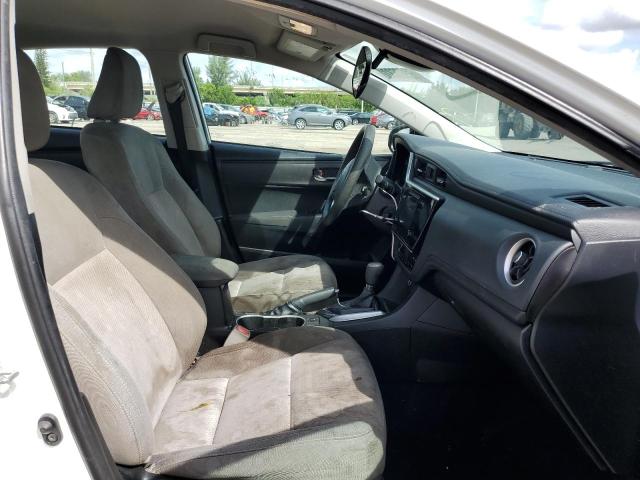 Photo 5 from auction – 2018 TOYOTA COROLLA L with VIN 5YFBURHEXJP807151