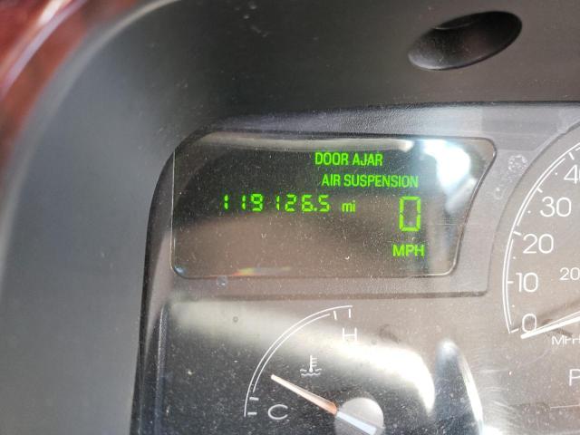 Photo 8 from auction – 2003 LINCOLN TOWN CAR E with VIN 1LNHM81W43Y637399