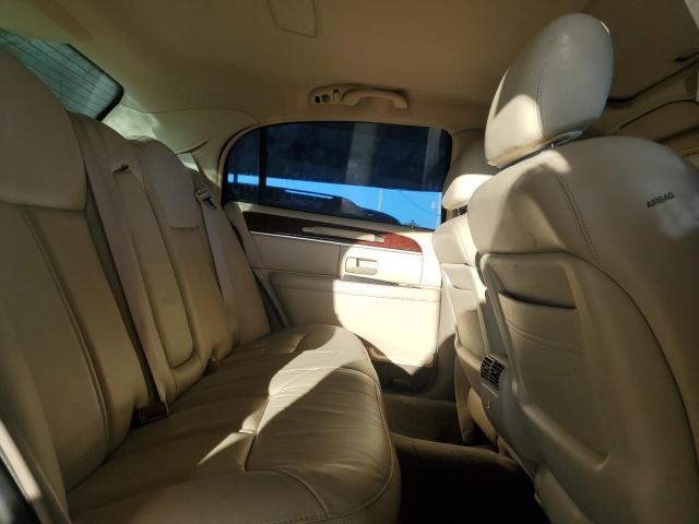 Photo 6 from auction – 2004 LINCOLN TOWN CAR U with VIN 1LNHM83W44Y638082