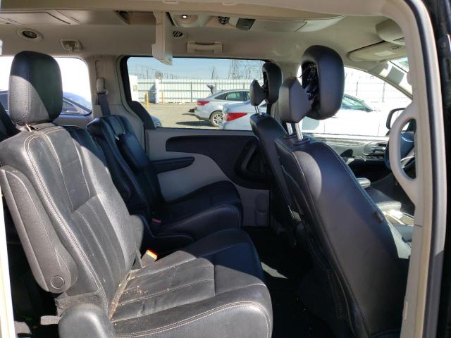 Photo 6 from auction – 2016 CHRYSLER TOWN & COU with VIN 2C4RC1BG5GR301054