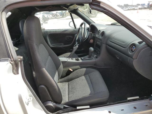Photo 5 from auction – 1999 MAZDA MX-5 MIATA with VIN JM1NB3536X0113790