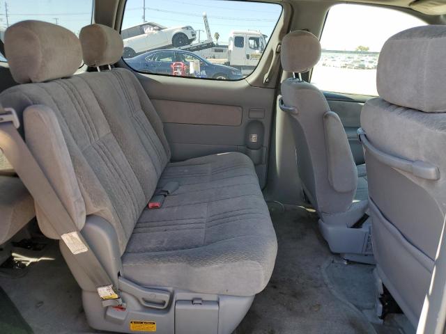 Photo 11 from auction – 2002 TOYOTA SIENNA CE with VIN 4T3ZF19C72U433953