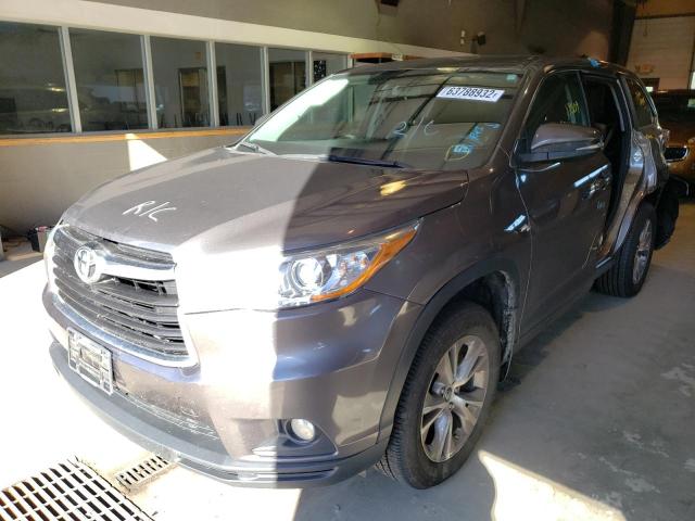 Photo 2 from auction – 2016 TOYOTA HIGHLANDER with VIN 5TDBKRFH4GS312303