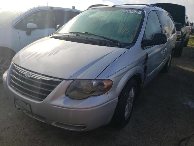 Photo 2 from auction – 2007 CHRYSLER TOWN & COU with VIN 2A8GP54L77R358314