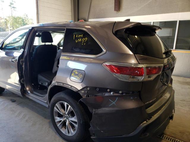 Photo 9 from auction – 2016 TOYOTA HIGHLANDER with VIN 5TDBKRFH4GS312303