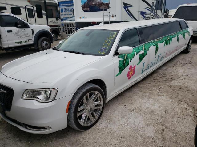 Photo 2 from auction – 2019 CHRYSLER 300 TOURIN with VIN 2C3CCAAG5KH577745