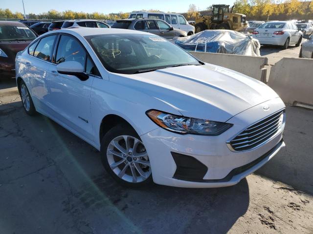 FORD FUSION SE 2019 with VIN 3FA6P0LU2KR220401 - Photo from auction