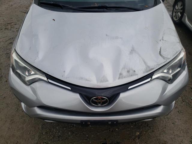 Photo 7 from auction – 2017 TOYOTA RAV4 XLE with VIN 2T3RFREV6HW562281