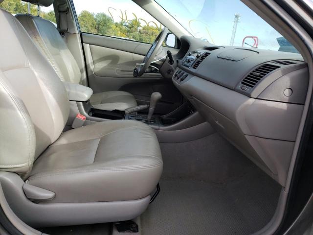 Photo 5 from auction – 2004 TOYOTA CAMRY LE with VIN 4T1BE32K04U836475