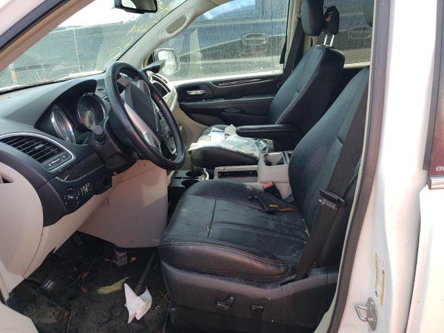 Photo 5 from auction – 2014 CHRYSLER TOWN & COU with VIN 2C4RC1BG6ER212042