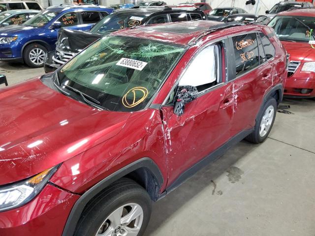 Photo 9 from auction – 2019 TOYOTA RAV4 XLE with VIN JTMP1RFV4KJ009039