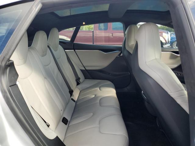 Photo 6 from auction – 2016 TESLA MODEL S with VIN 5YJSA1E10GF131177