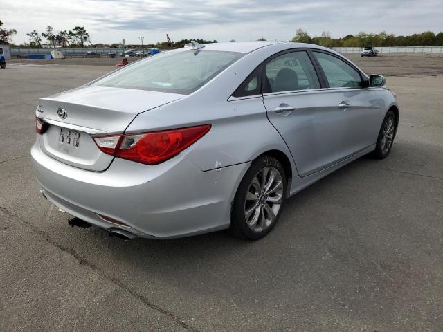 Photo 4 from auction – 2011 HYUNDAI SONATA SE with VIN 5NPEC4AC7BH234543