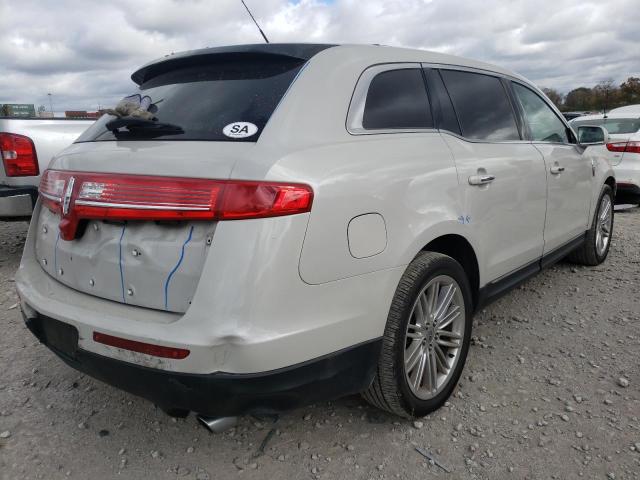 Photo 4 from auction – 2019 LINCOLN MKT with VIN 2LMHJ5ATXKBL02791