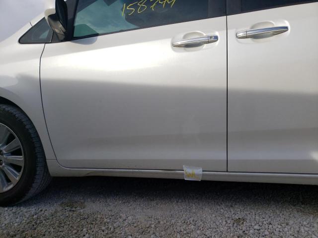 Photo 9 from auction – 2011 TOYOTA SIENNA XLE with VIN 5TDYK3DC9BS014546