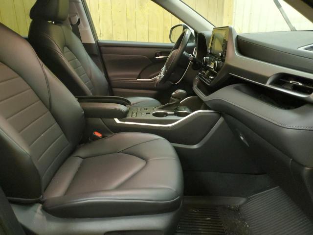 Photo 5 from auction – 2022 TOYOTA HIGHLANDER with VIN 5TDHZRBHXNS163047