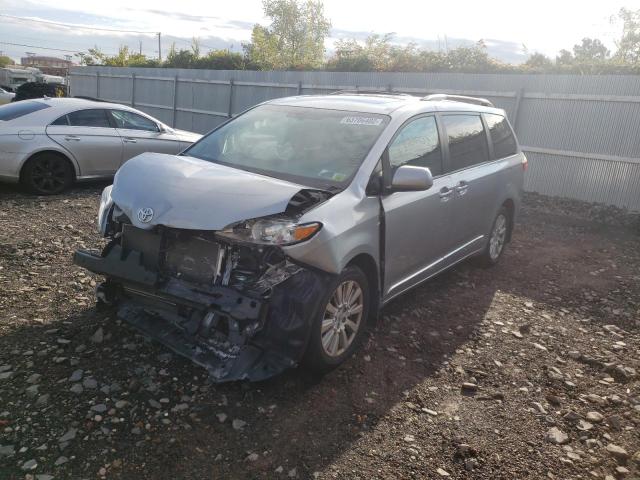 Photo 2 from auction – 2017 TOYOTA SIENNA XLE with VIN 5TDDZ3DC6HS161460