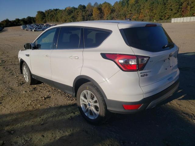 Photo 3 from auction – 2017 FORD ESCAPE SE with VIN 1FMCU9GD3HUD44565
