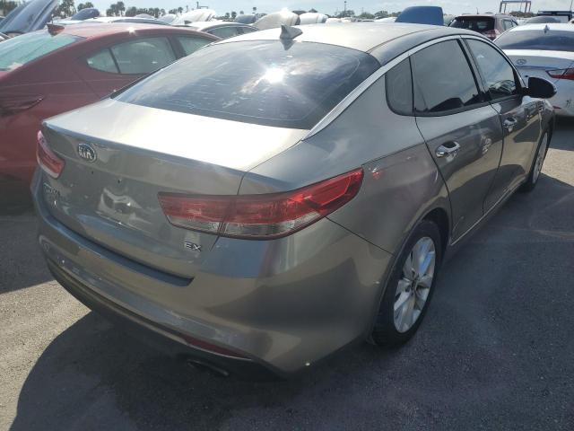 Photo 4 from auction – 2017 KIA OPTIMA EX with VIN 5XXGU4L39HG137142