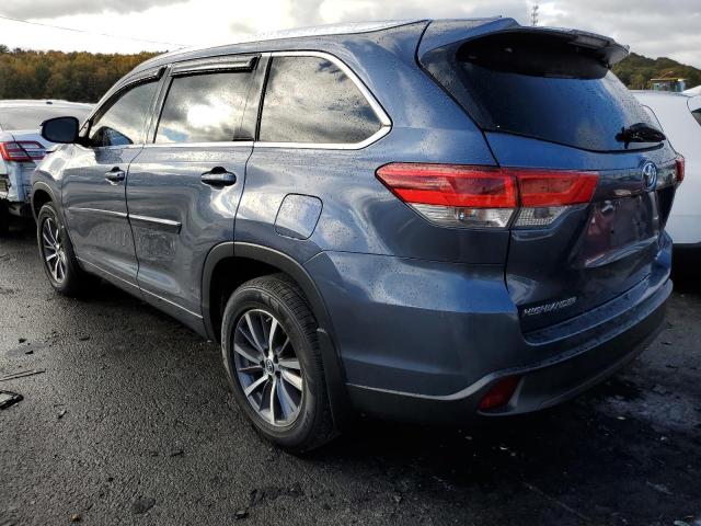 Photo 3 from auction – 2018 TOYOTA HIGHLANDER with VIN 5TDJZRFH7JS829917