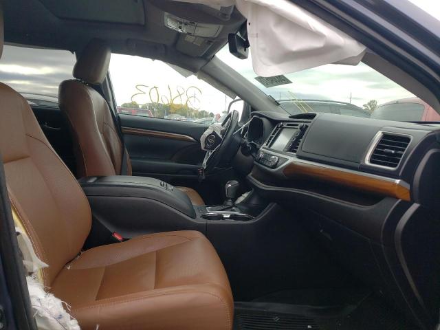 Photo 5 from auction – 2018 TOYOTA HIGHLANDER with VIN 5TDDZRFH8JS873339