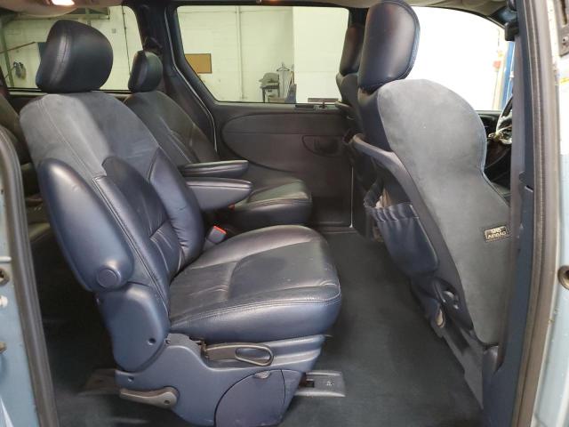 Photo 6 from auction – 2001 CHRYSLER TOWN & COU with VIN 2C8GP64L61R241178