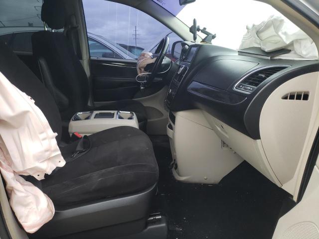 Photo 5 from auction – 2012 CHRYSLER TOWN & COU with VIN 2C4RC1BG1CR127381