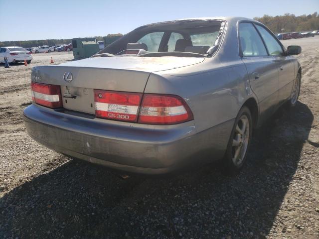 Photo 4 from auction – 2000 LEXUS ES 300 with VIN JT8BF28G1Y5084010