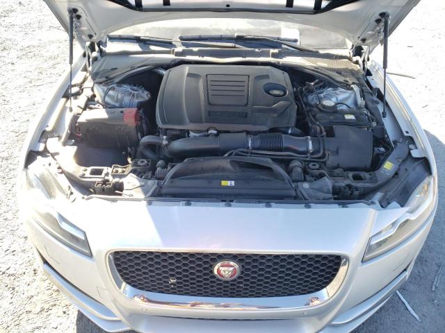 Photo 7 from auction – 2018 JAGUAR XF PRESTIG with VIN SAJBK4FX6JCY58198