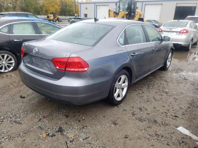 Photo 4 from auction – 2015 VOLKSWAGEN PASSAT S with VIN 1VWAT7A37FC075411