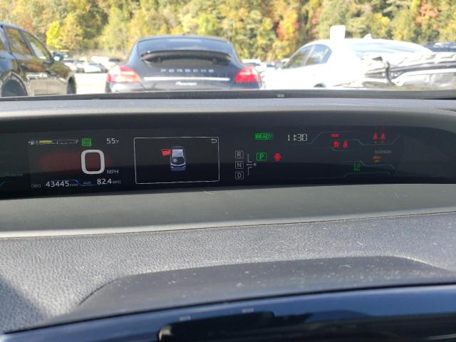 Photo 8 from auction – 2018 TOYOTA PRIUS PRIM with VIN JTDKARFPXJ3101271