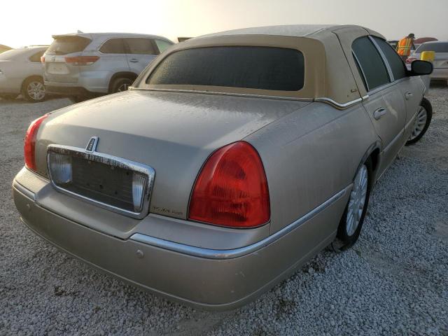 Photo 4 from auction – 2004 LINCOLN TOWN CAR U with VIN 1LNHM83W24Y663725